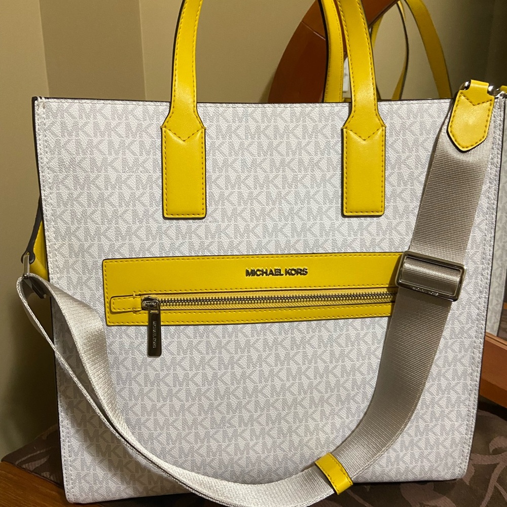 NWT Michael Kors Kenly Large Tote Bag with straps in citrus multi